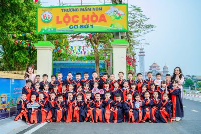 KỶ YẾU MẦM NON LỘC HÒA: NƠI NHỮNG BƯỚC CHÂN NHỎ BẮT ĐẦU VƯƠN XA